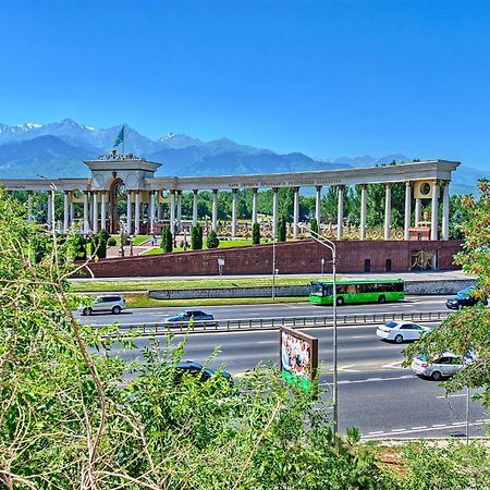 Apartment Near The President'S Park. Orbita-2 Αλμάτι Εξωτερικό φωτογραφία