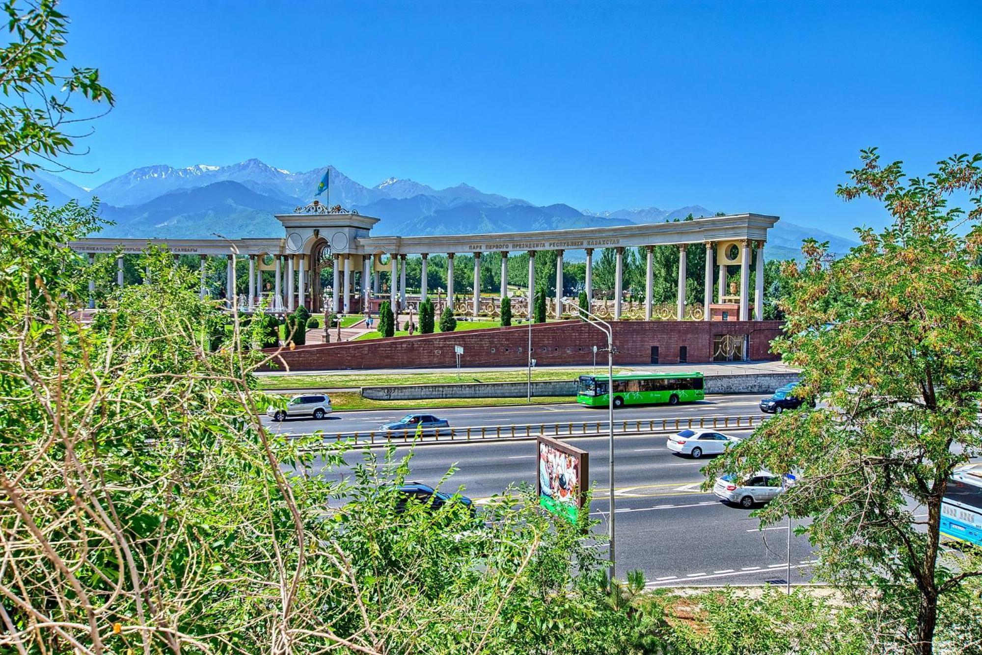 Apartment Near The President'S Park. Orbita-2 Αλμάτι Εξωτερικό φωτογραφία